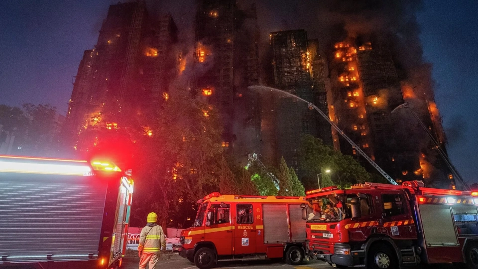 Three-Day Mourning for Fire Victims Begins in Hong Kong