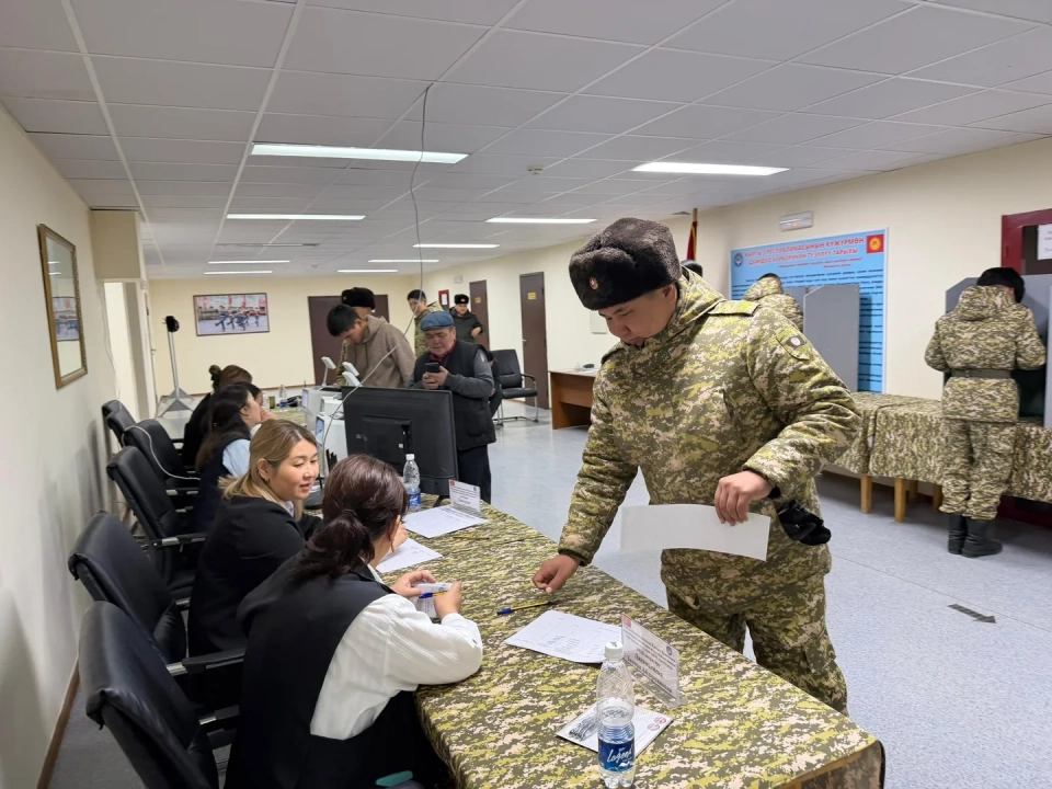 Voting is also actively taking place in military units of the Ministry of Defense