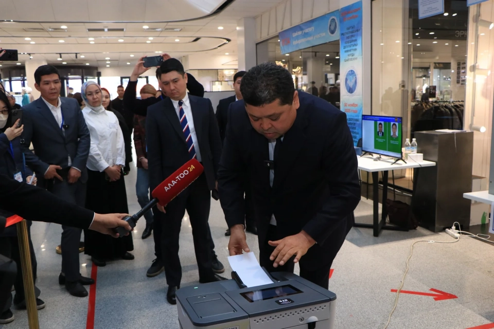 The Chairman of the Central Election Commission voted remotely