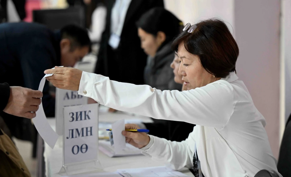 Parliamentary Elections. As of 3:00 PM, voter turnout was 22%