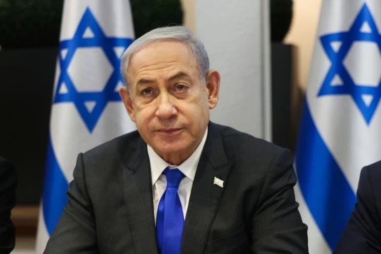 Benjamin Netanyahu asked the President of Israel for a pardon