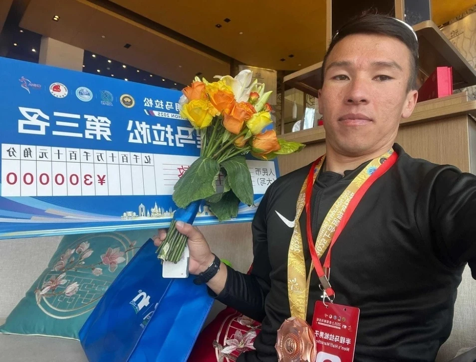 Tilekzhan Zhekshenaly Uulu brought bronze to Kyrgyzstan at the SCO marathon