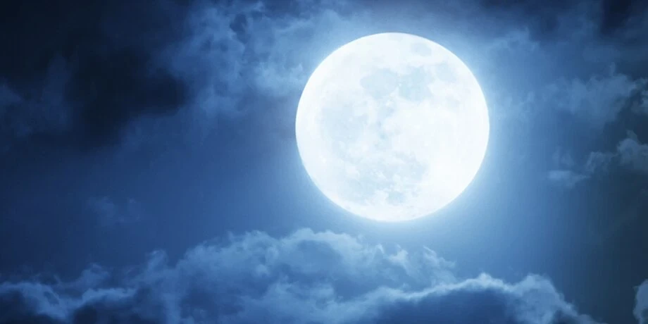 Residents of Earth will be able to see the last supermoon of this year on the night of December 5.