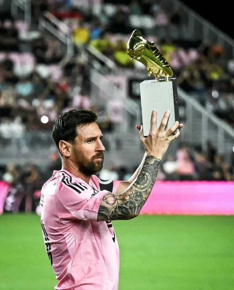 Lionel Messi named MLS MVP after record season with "Inter Miami"