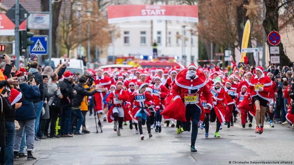 Soon it will be New Year. In Germany, the traditional Santa Claus race took place.