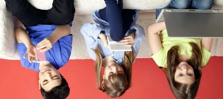 Australia became the first country in the world to ban access to social networks for children.