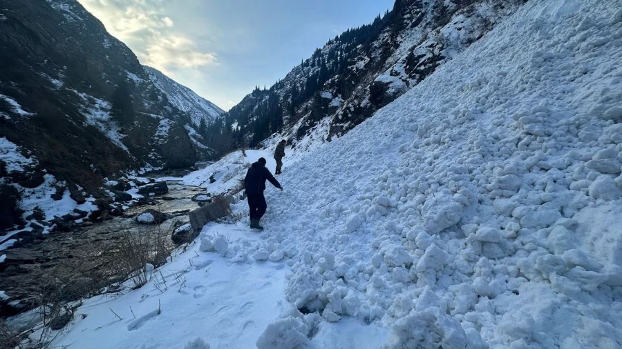 Тез кабар Минтанстанан. Каракол — Энилчек автожолу убактылуу жабык
