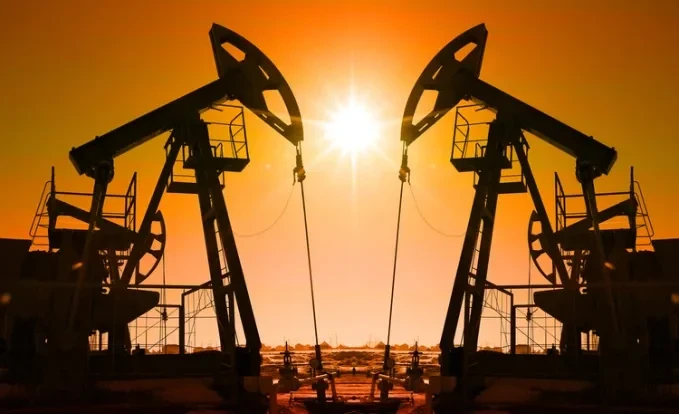 Дүйнөлүк мунай рыногуна «супер ашыкча» болжолдонду