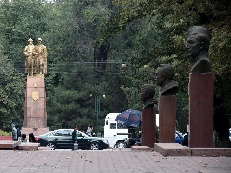 "Imanaly Aydarbekov would be against renaming the Young Guard Boulevard"