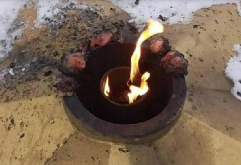 In Kazakhstan, a man was detained for frying chicken on the Eternal Flame