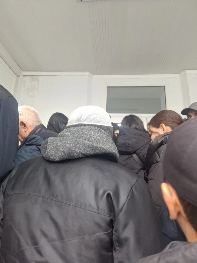 Жители Сокулукского района жалуются на многочасовые очереди в ГРС