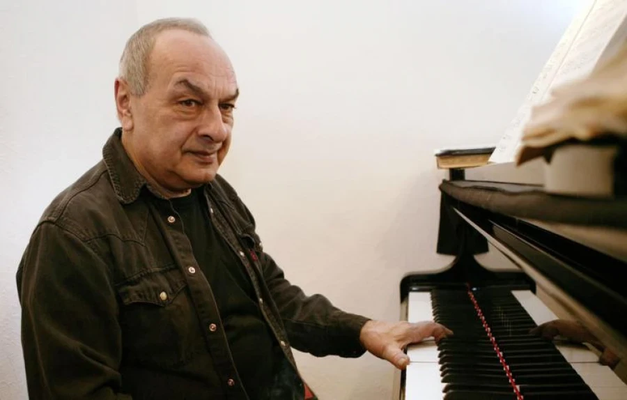 Артист жана композитор Левон Оганезов каза болду