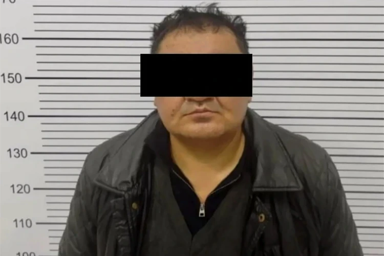 Атасын түрмөдөн бошотууга убада берди: Баткенде алдамчы 1,5 миллион сомду алдап алды