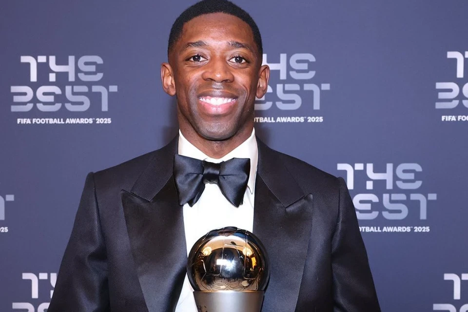 The best football player of 2025 according to FIFA is Ousmane Dembélé.