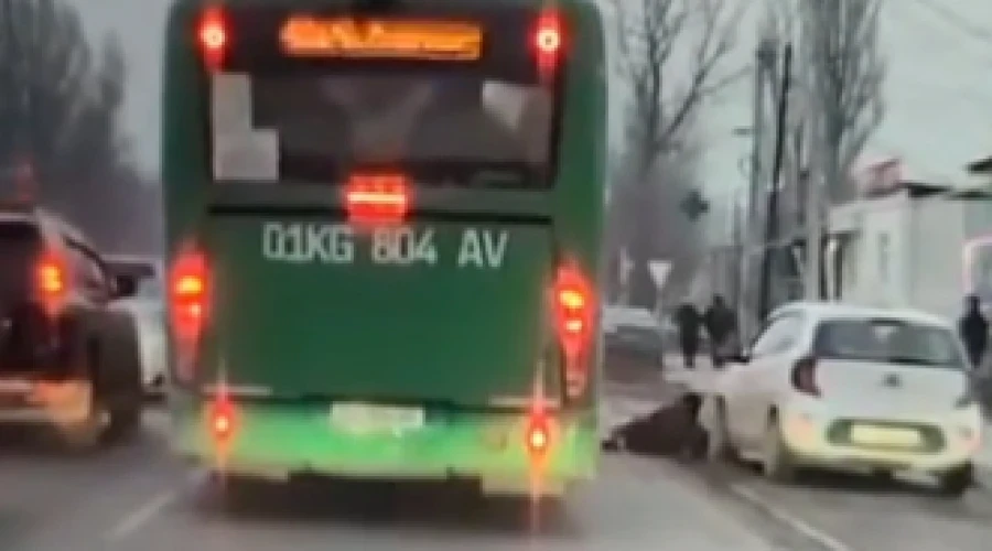 A Passenger Was Thrown Out of a Moving Bus in Bishkek