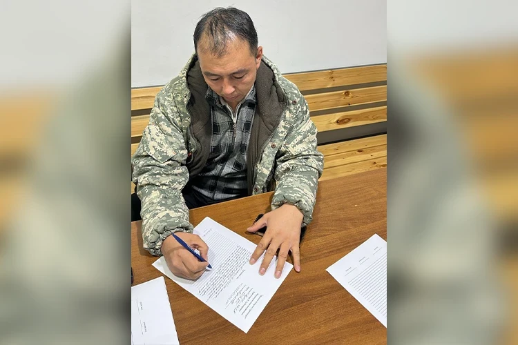 The Bishkek City Hall commented on the incident involving a man who fell out of a bus.