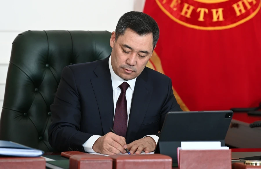 Sadyr Japarov Introduced Changes to the Work of Civil Servants