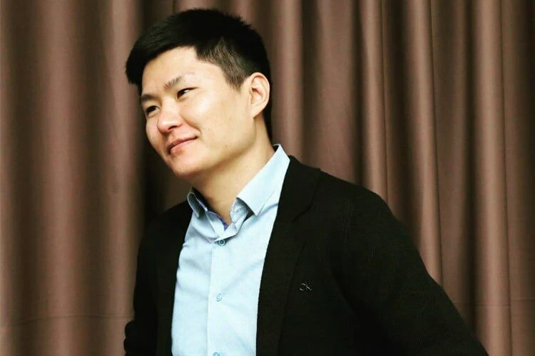 Why Teenagers Are Lonely and Being a "Perfect" Parent Is Dangerous