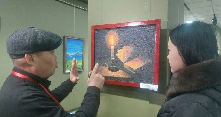 Art Behind Bars: How the First Exhibition of Convicts' Paintings Took Place in Bishkek