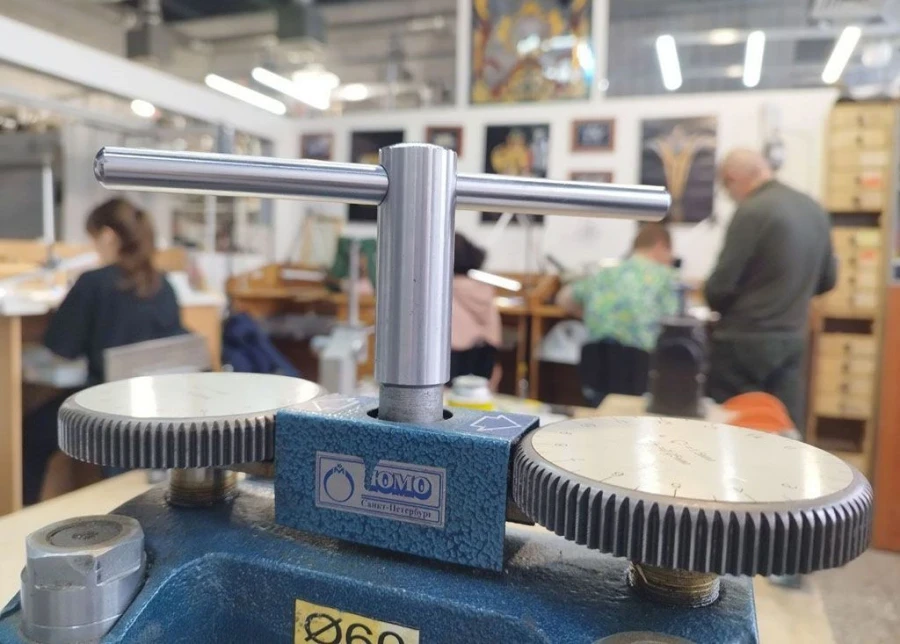 Equipment imported for the jewelry industry will be exempt from VAT.