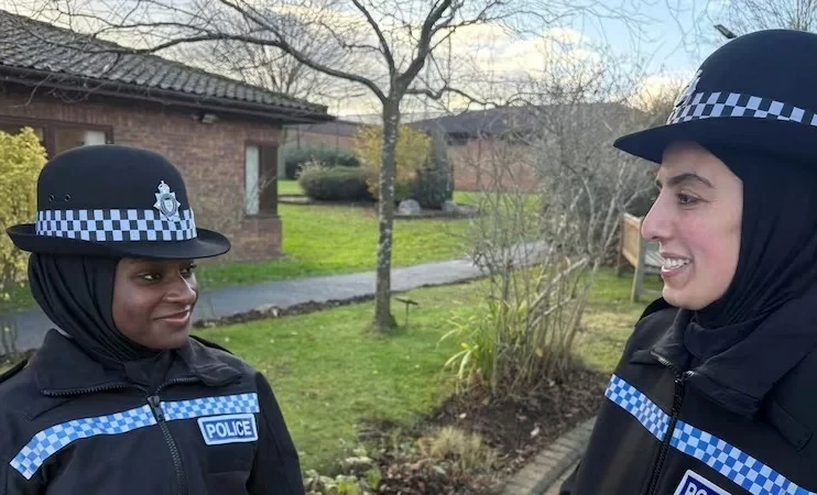 The UK Introduces Magnetic Hijabs for Police Officers