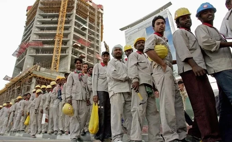 Минтруда КР разъяснило политику привлечения иностранной рабочей силы