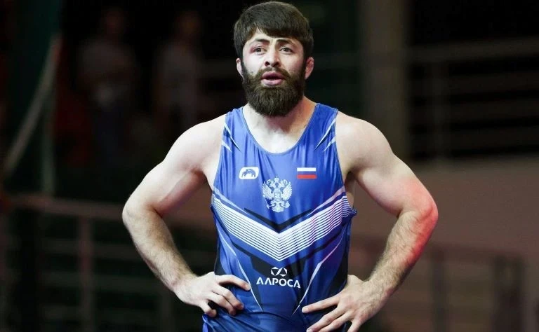 Two-time Russian wrestling champion Malik Shavaev will compete for Kyrgyzstan