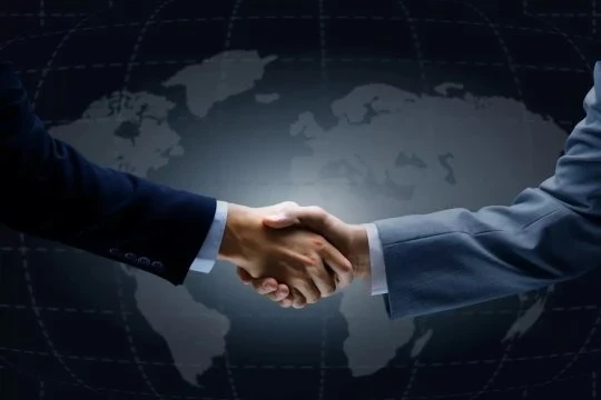 Кыргызстан дүйнө менен универсалдуу тилде сүйлөөнү кантип үйрөндү