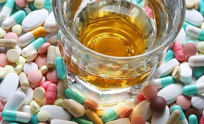 Жаңы жылдын алдында дарыгер алкоголь менен дары-дармектерди бирге колдонуу коркунучун эскертти