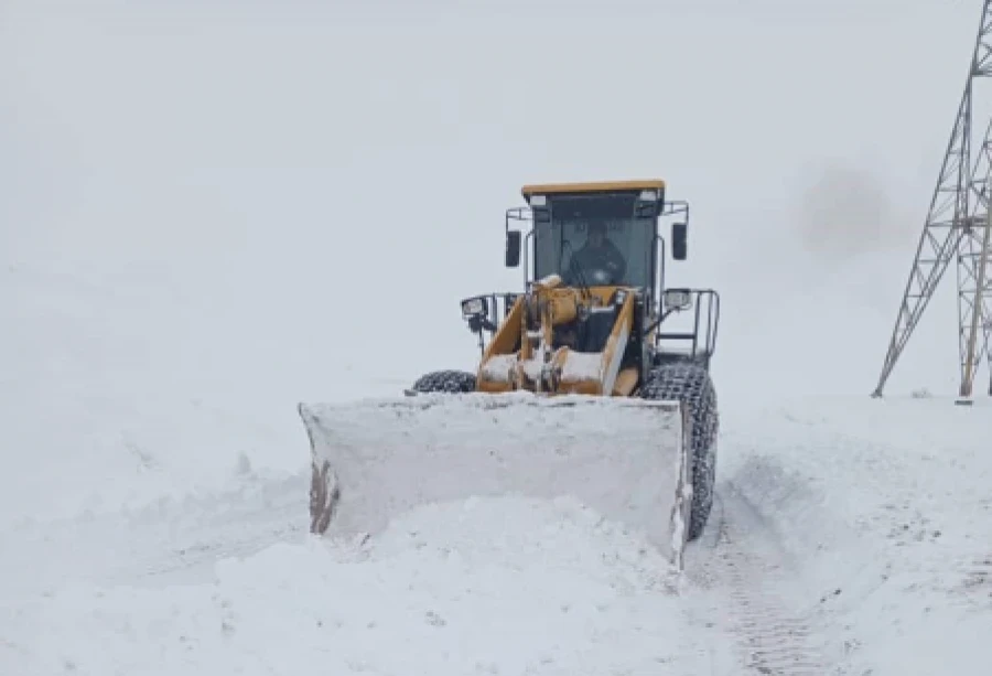 Тоо-Ашуу ашуусунда жүк ташуучу унаалардын кыймылы убактылуу чектелди