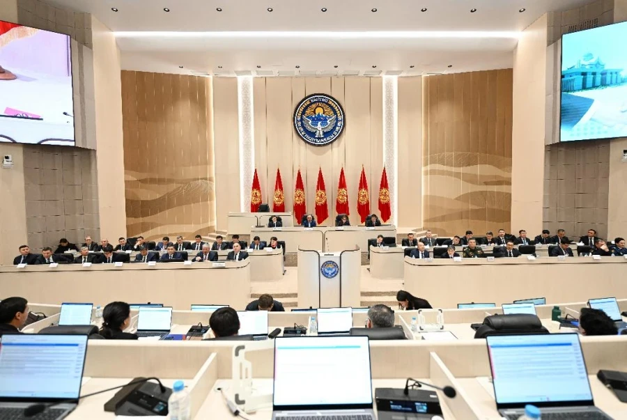 Ушул убакта чарчап калдыңызбы? 29-декабрдан баштап ЖК депутаттары региондордо иштешет