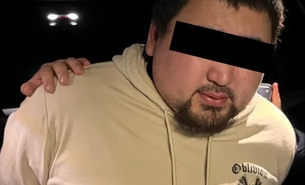 In Kyrgyzstan, a man took 2 cars from a victim, using connections with the president and the head of the State Committee for National Security as a cover.