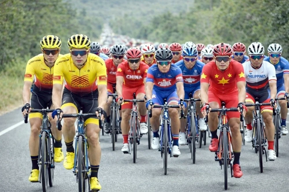 The Kyrgyzstan national team will compete in the Asian Cycling Championship.