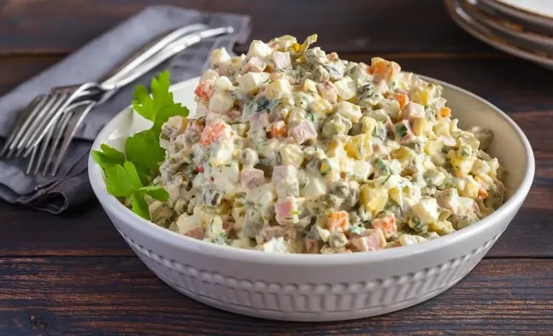 Бишкекте 2026-жылдагы Жаңы жылдык столго оливье салаты канча турат?