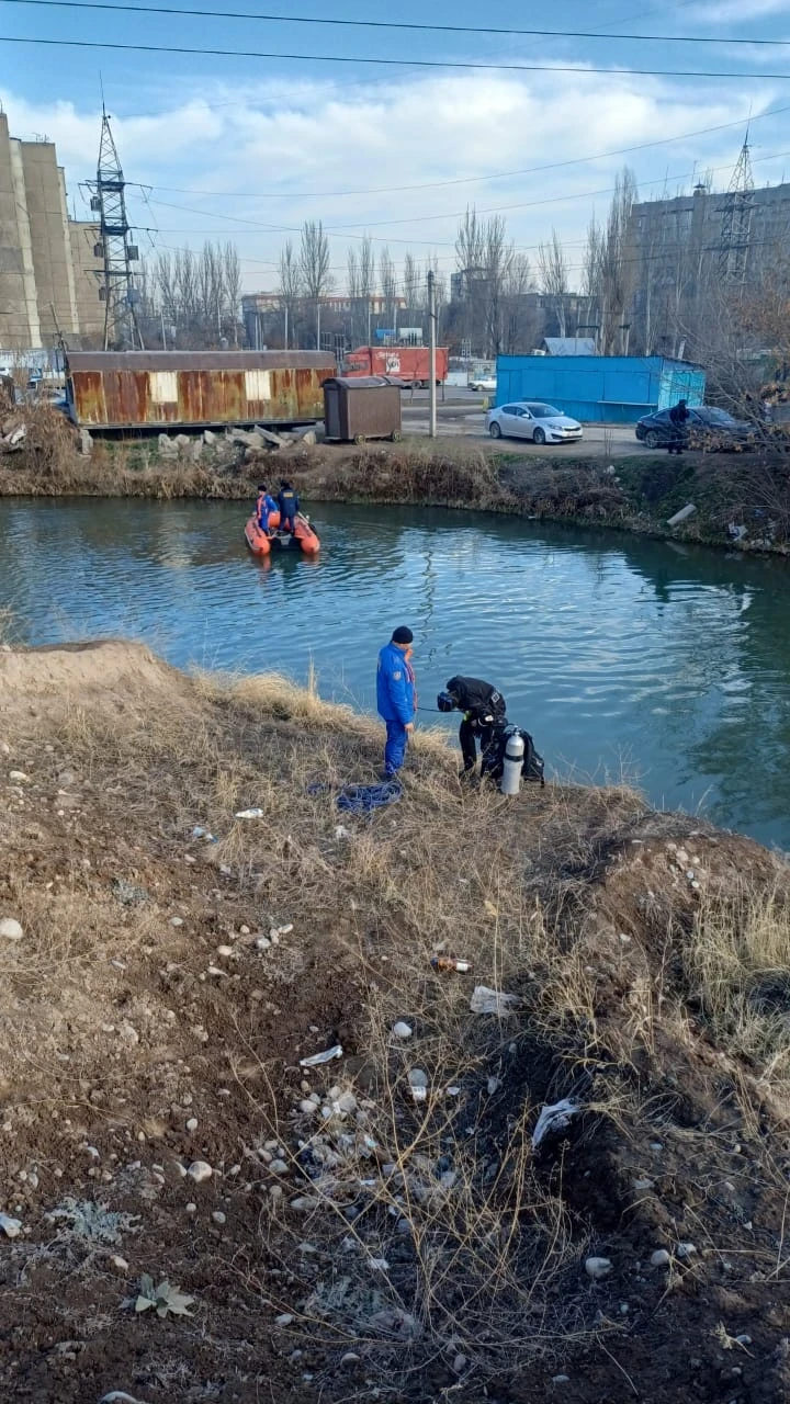 Search operations are underway in Bishkek for people who fell into the Large Chui Canal