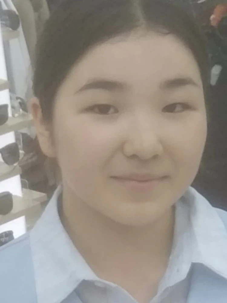 Бишкекте жоголгон 16 жаштагы өспүрүм кызды издешет