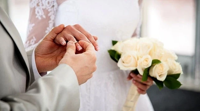 Узбекистанда туугандар ортосундагы никелерге тыю салынат