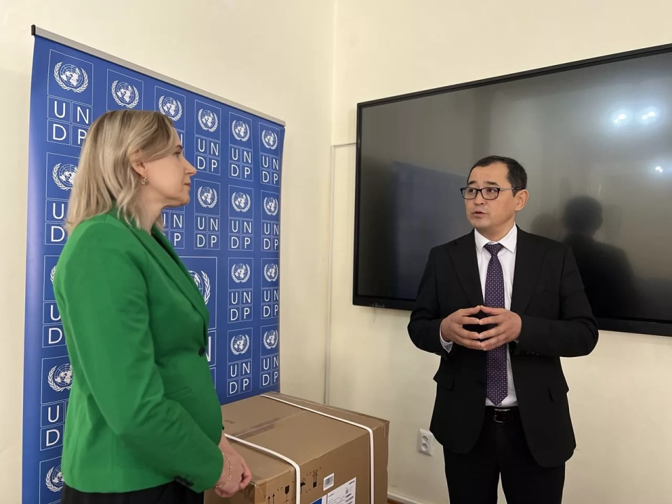 The Ministry of Health of the Kyrgyz Republic received five ventilators to strengthen neonatal care in the Batken region.