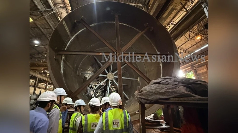 Производство ключевого оборудования для первого монгольского НПЗ близится к завершению в Индии. Видео