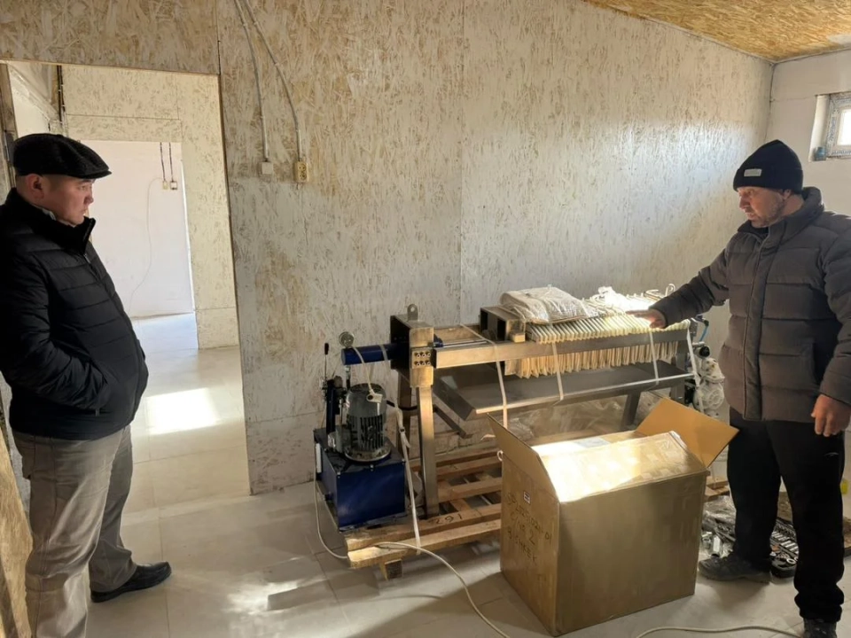 A company in Naryn received new equipment from Turkey for filtering safflower oil.