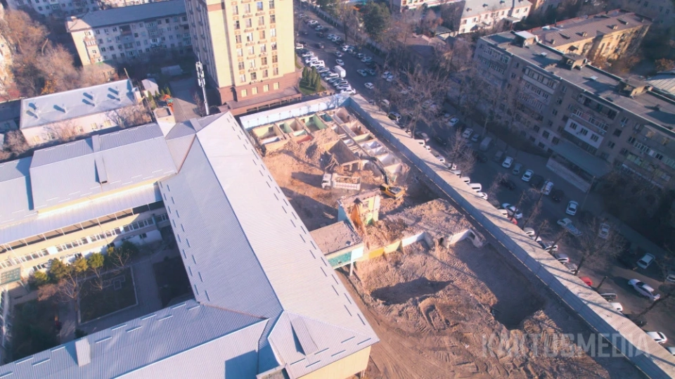 Теперь это история. Здание музучилища им. Куренкеева почти снесли