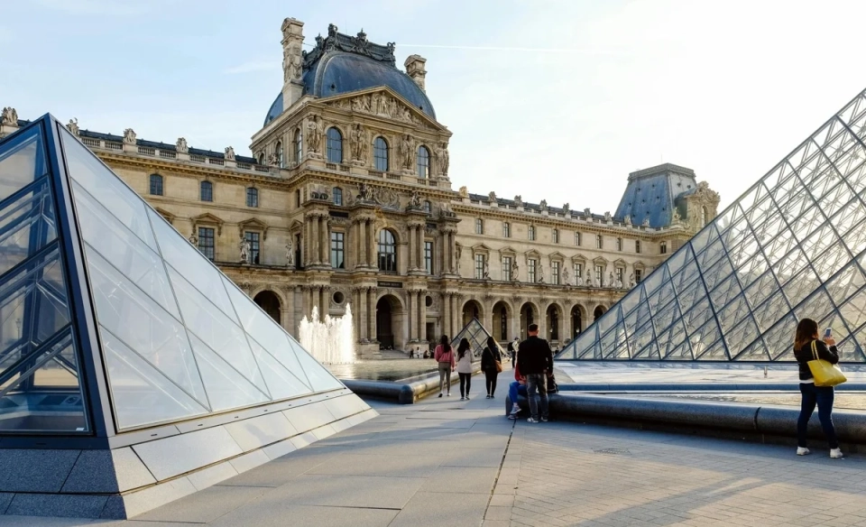 Police have arrested all suspects in the Louvre robbery case
