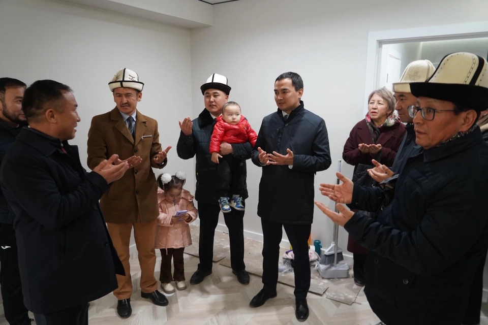 Popularization of the Epic "Manas". Seven Manaschi Were Given Apartments