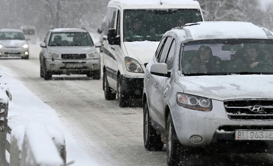The Ministry of Internal Affairs urges drivers to change tires and prepare their vehicles for snowfall