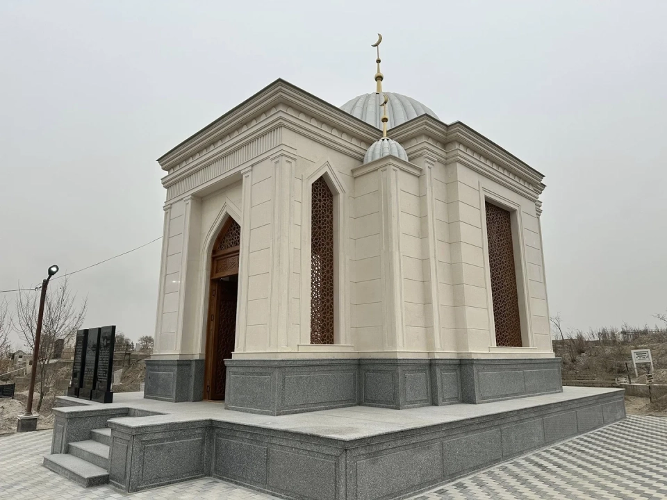 The Mausoleum of Alymbek Datka and Kurmanjan Datka has been renovated