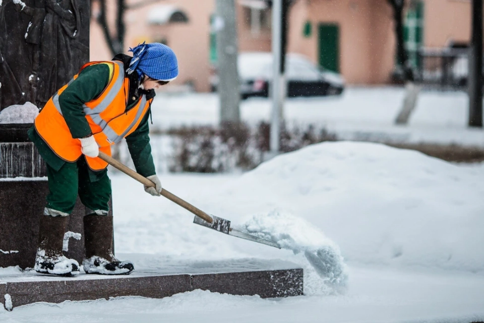 The Mayor of Moscow harshly criticized those unhappy with migrants: take the broom yourselves