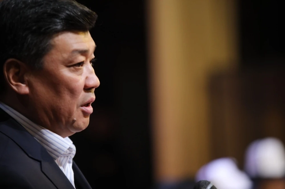 Bakyt Torobaev urged villagers to conduct winter moisture-retaining irrigation in the fields