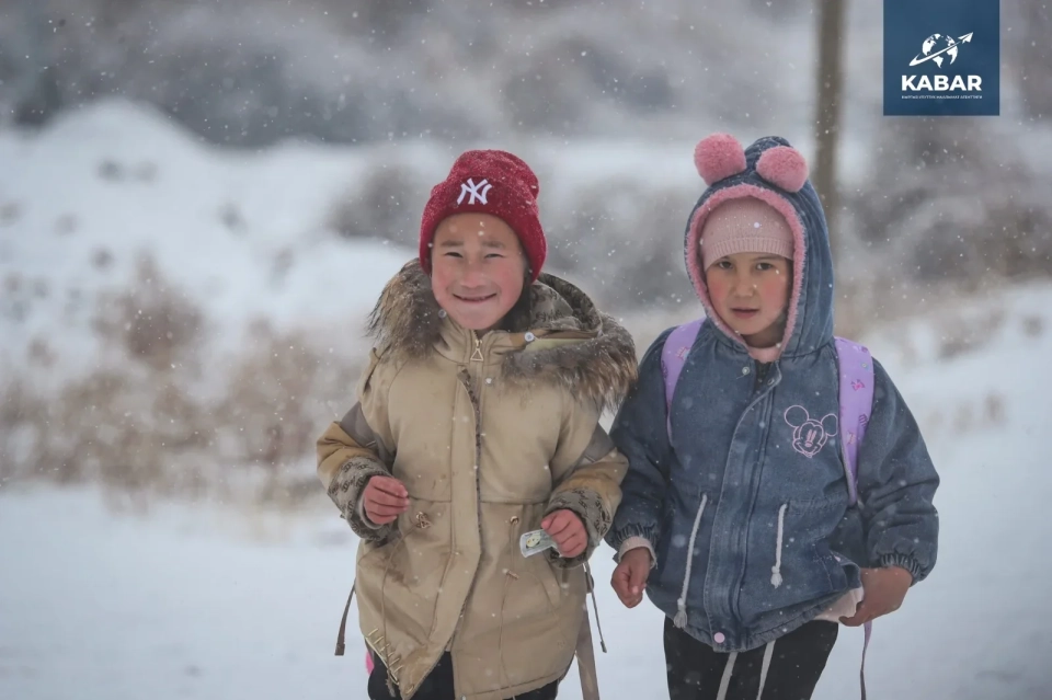 Snow White Fairy Tale: The First Snowy Days in Mountain Villages