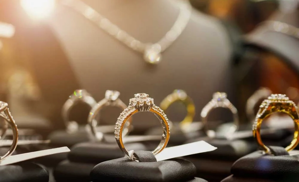 Ставка 0,25% и скидка 2% на золото. ГНС представила меры поддержки ювелирной отрасли
