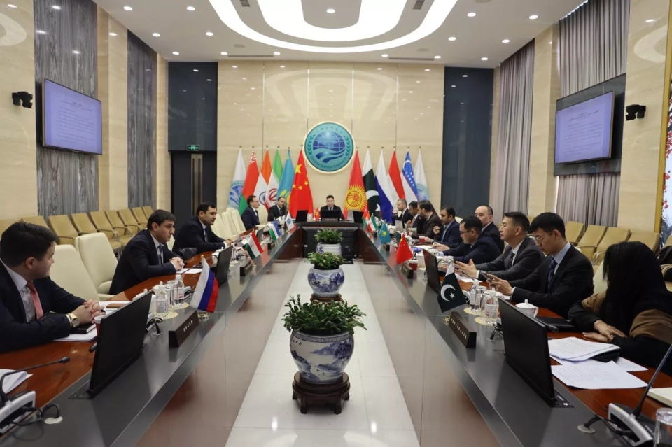 ШКУнун Секретариатында 2027–2028-жылдарга БУУнун Коопсуздук Кеңешине Кыргызстандын кандидатурасын илгерилетүү боюнча атайын брифинг өттү.